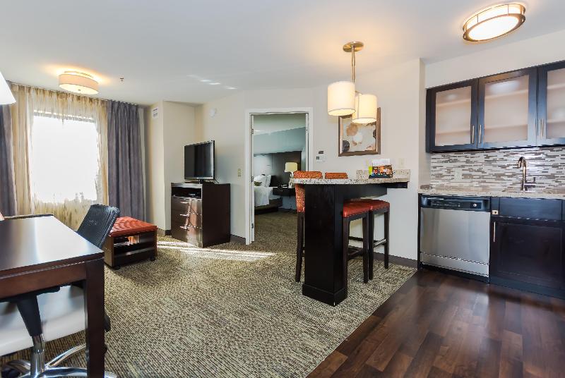 Staybridge Suites Grand Forks photo 22