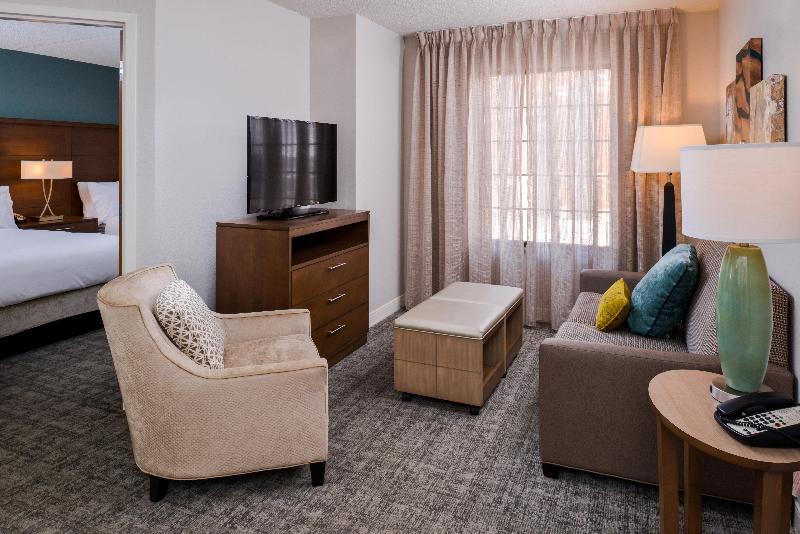 Staybridge Suites Indianapolis Downtown Conv Ctr photo 24