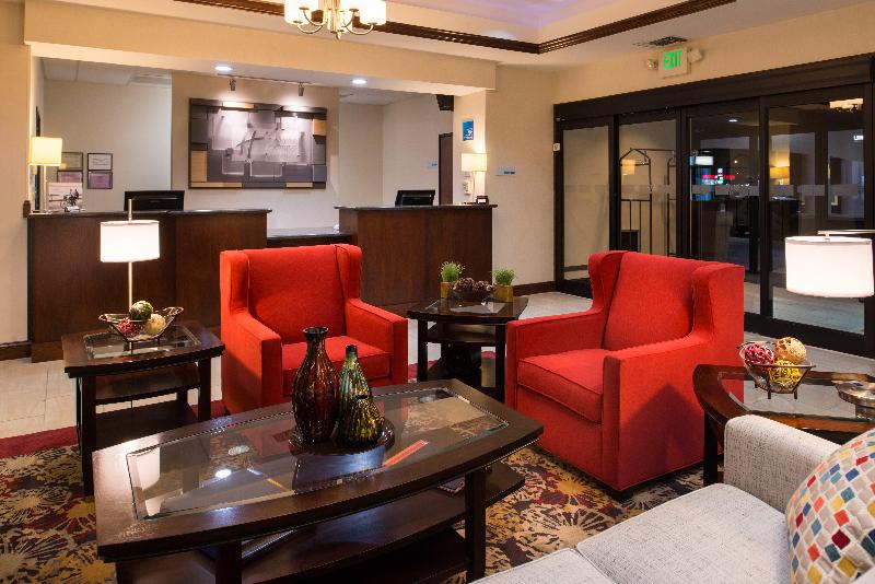 Holiday Inn Express & Suites Pittsburg By IHG image