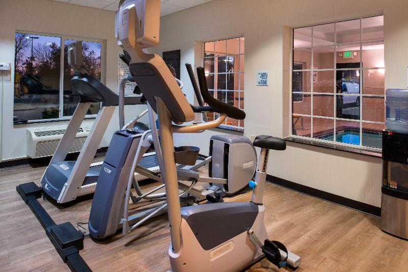 Holiday Inn Express & Suites Pittsburg By IHG image