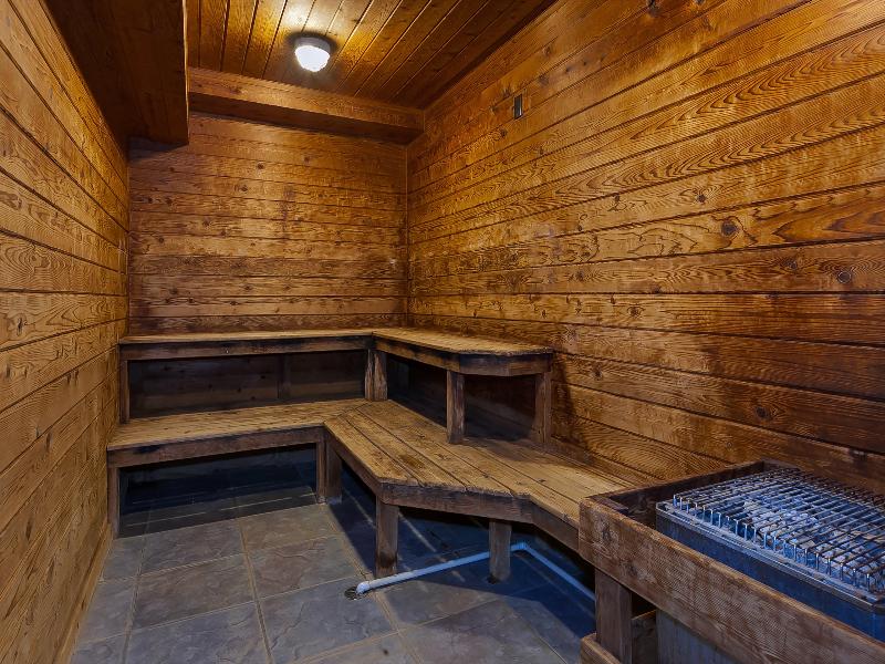 Holiday Inn Express and Suites Petoskey image