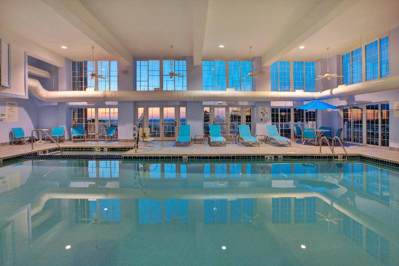 Holiday Inn Express and Suites Petoskey image