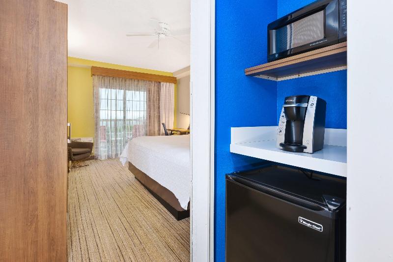 Holiday Inn Express and Suites Petoskey image