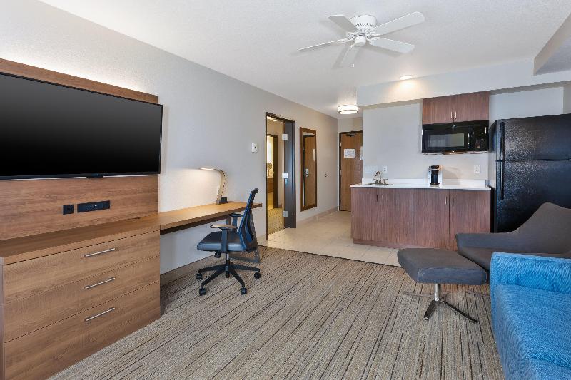Holiday Inn Express and Suites Petoskey image