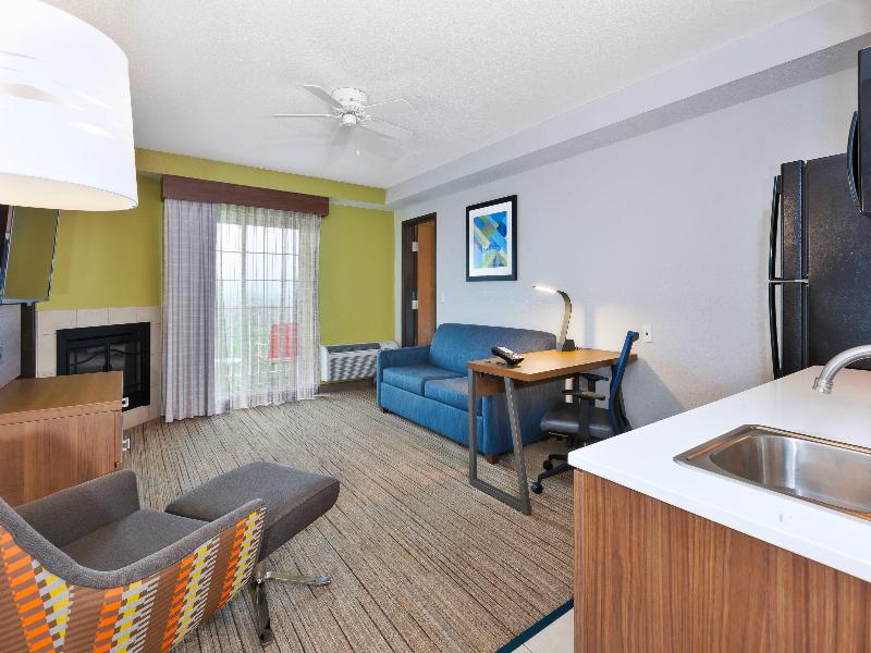 Holiday Inn Express and Suites Petoskey image