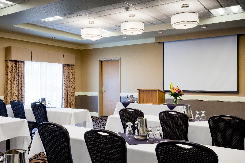 Hampton Inn By Hilton Pullman image