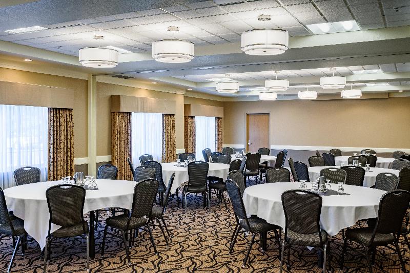 Hampton Inn By Hilton Pullman image