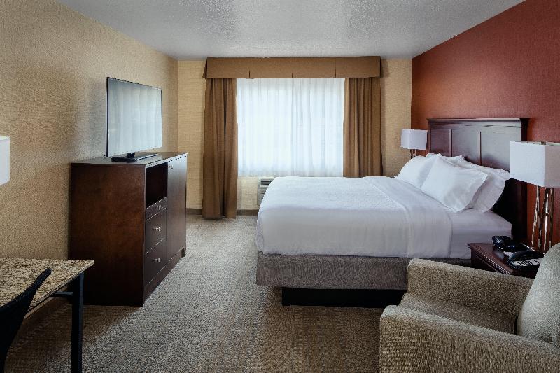Hampton Inn By Hilton Pullman image