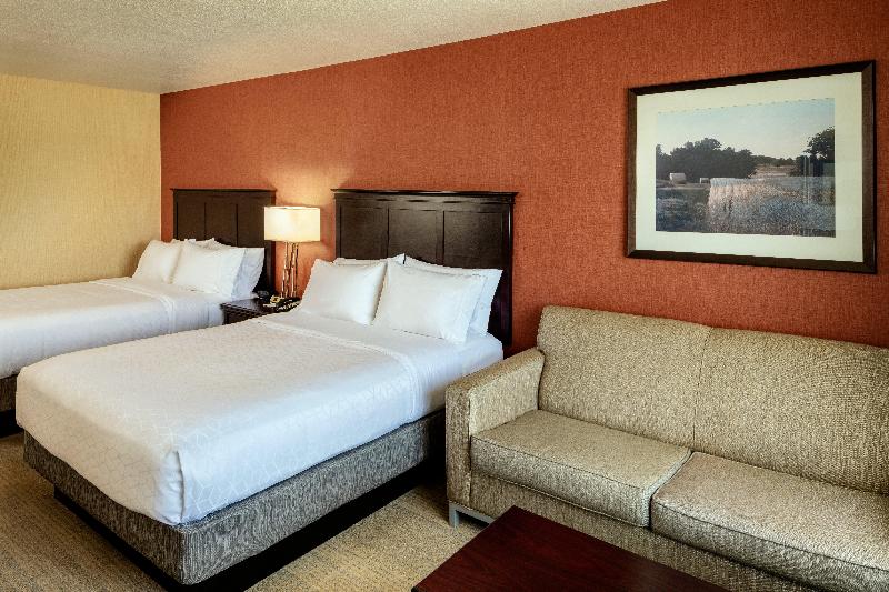 Hampton Inn By Hilton Pullman image