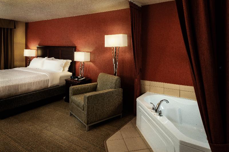 Hampton Inn By Hilton Pullman image