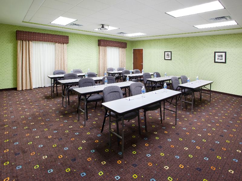 Holiday Inn Express & Suites Van Wert By IHG image