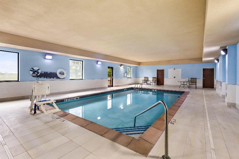 Holiday Inn Express & Suites Van Wert By IHG image