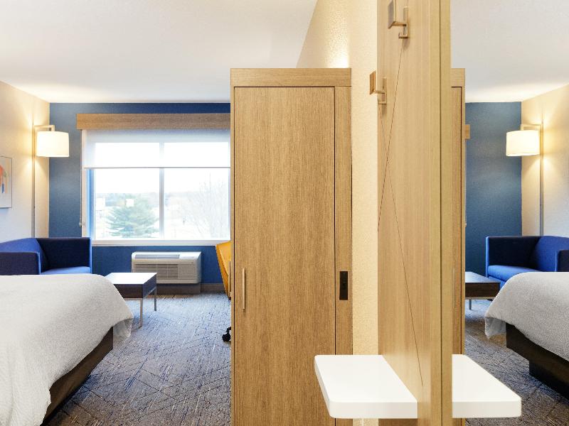 Holiday Inn Express & Suites Van Wert By IHG image