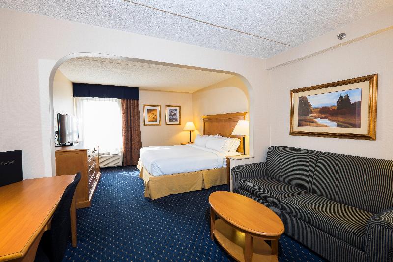 Wingate by Wyndham Waynesboro/Route 340 image