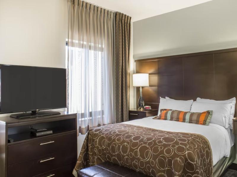 Staybridge Suites Jacksonville-Camp Lejeune Area — photo 70