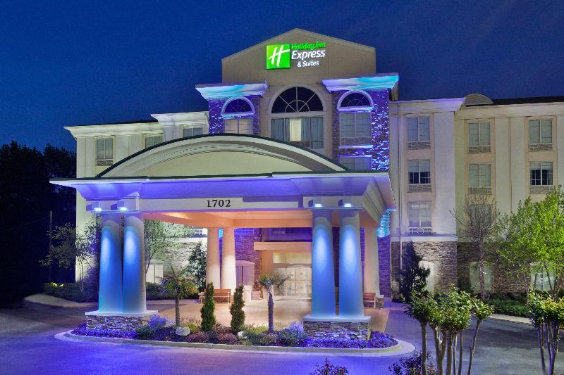 Holiday Inn Express and Suites Phenix City Ft.Benn