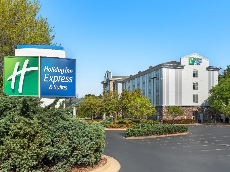 Holiday Inn Express Suites Phenix City Ft. Benning
