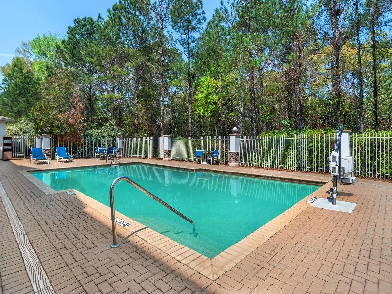 Holiday Inn Express Suites Phenix City Ft. Benning