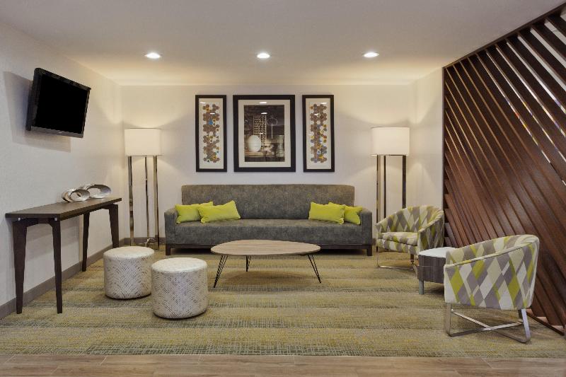 Holiday Inn Express Suites Phenix City Ft. Benning image