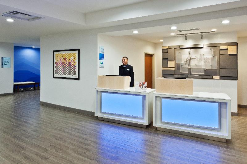 Holiday Inn Express Suites Phenix City Ft. Benning image