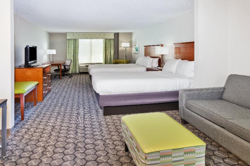 Holiday Inn Express Suites Phenix City Ft. Benning image