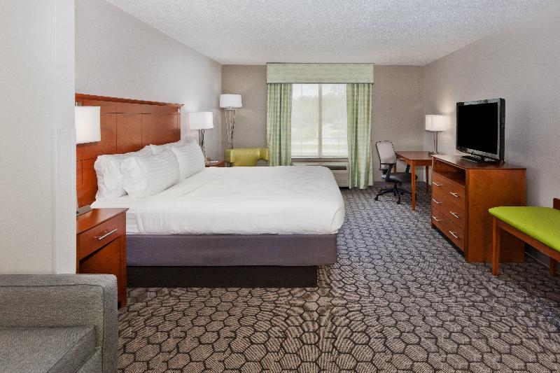 Holiday Inn Express Suites Phenix City Ft. Benning image