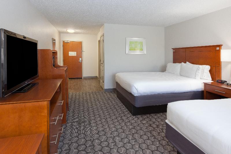 Holiday Inn Express Suites Phenix City Ft. Benning image