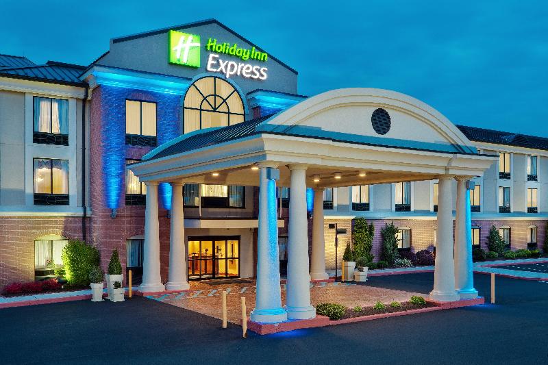 Holiday Inn Express Quakertown Allentown Area image