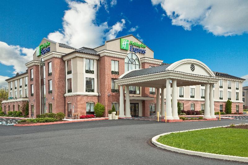 Holiday Inn Express Quakertown Allentown Area image
