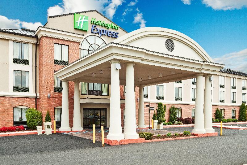 Holiday Inn Express Quakertown Allentown Area image