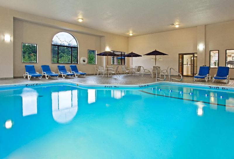 Holiday Inn Express Pittsburgh North Harmarville image
