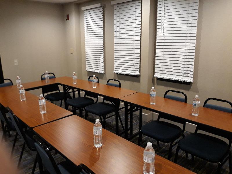 Holiday Inn Express Pittsburgh North Harmarville image