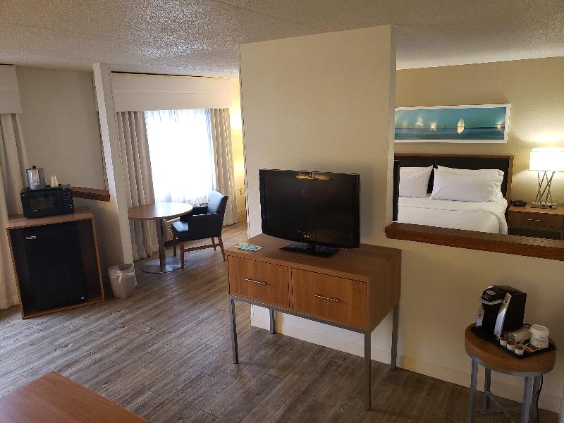Holiday Inn Express Pittsburgh North Harmarville image