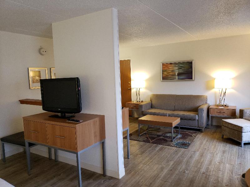 Holiday Inn Express Pittsburgh North Harmarville image