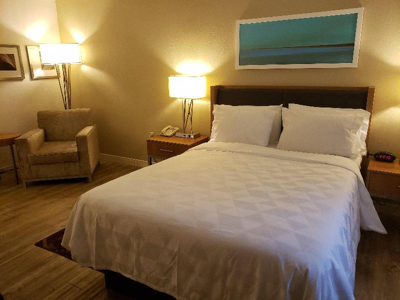 Holiday Inn Express Pittsburgh North Harmarville image