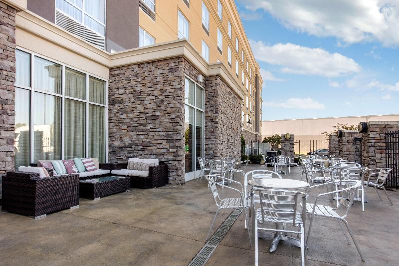 Holiday Inn Southaven Central Memphis image
