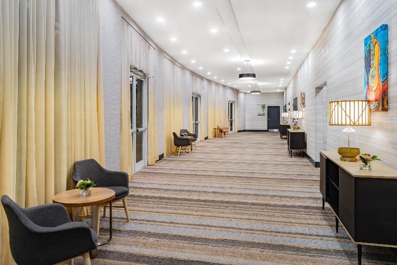 Holiday Inn Southaven Central Memphis image