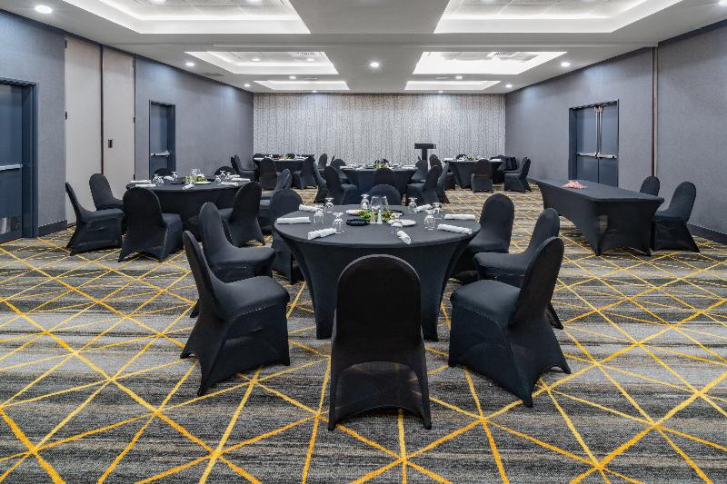 Holiday Inn Southaven Central Memphis image
