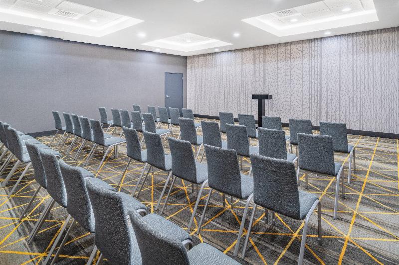 Holiday Inn Southaven Central Memphis image