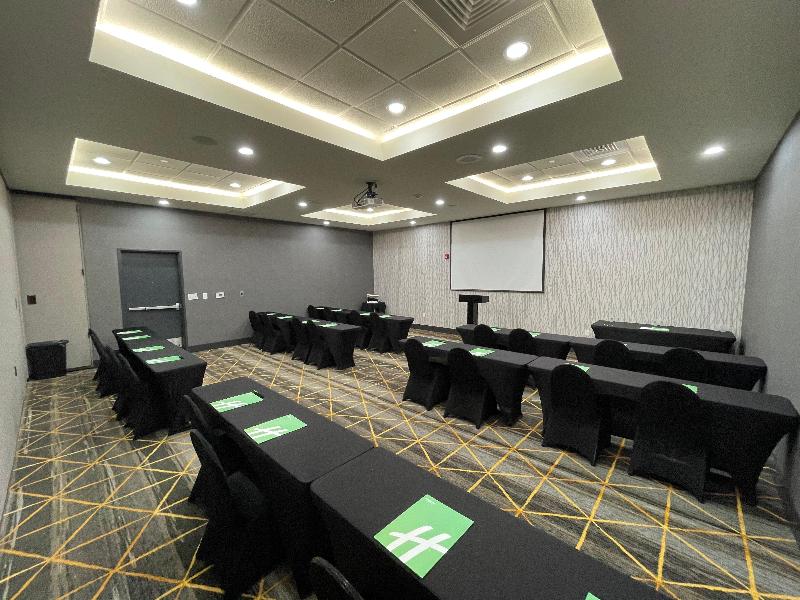 Holiday Inn Southaven Central Memphis image