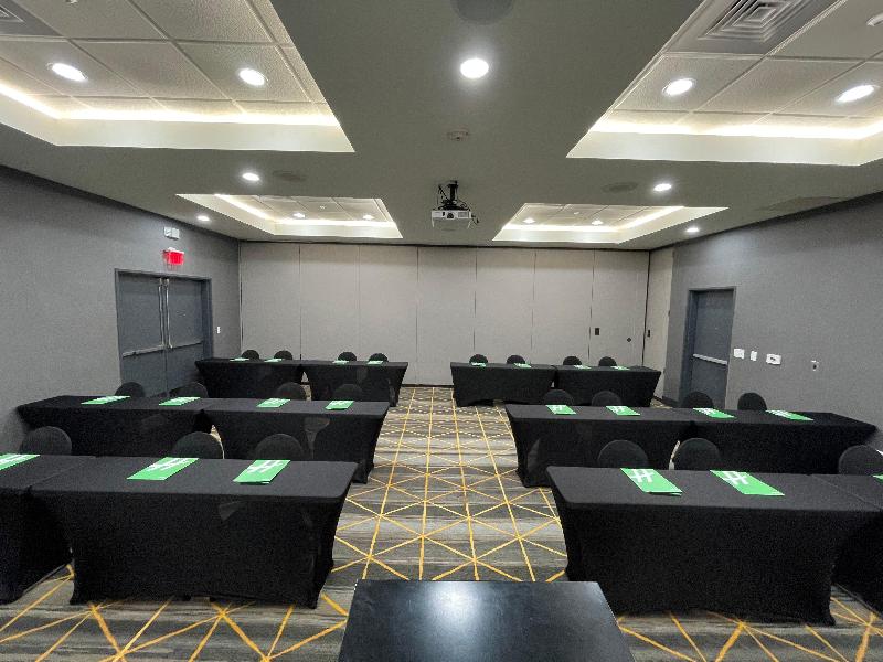 Holiday Inn Southaven Central Memphis image