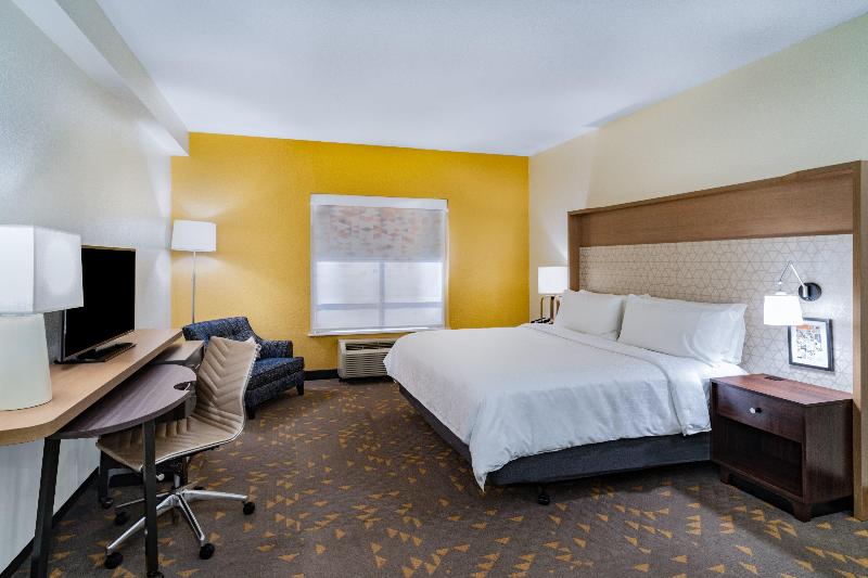Holiday Inn Southaven Central Memphis image