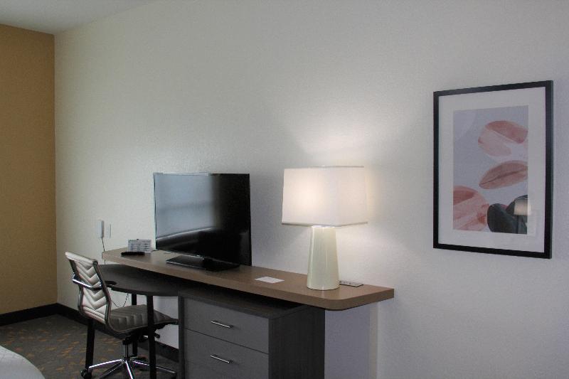 Holiday Inn Southaven Central Memphis image