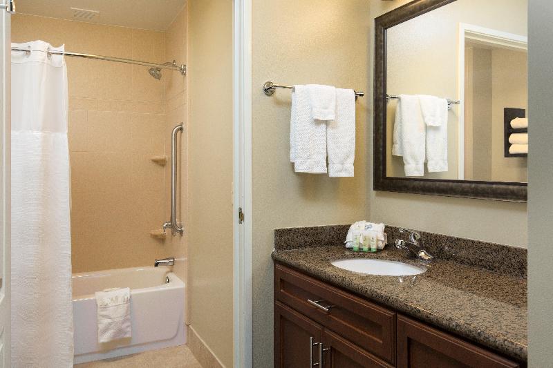 Staybridge Suites Toledo - Maumee By IHG photo 24