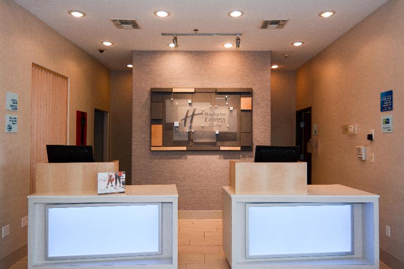 Holiday Inn Express &Suites Rolla Univ of Missouri image