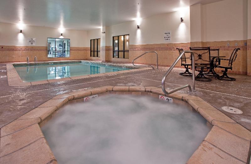 Holiday Inn Express &Suites Rolla Univ of Missouri image