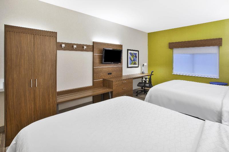 Holiday Inn Express and Suites Rochester Victor image