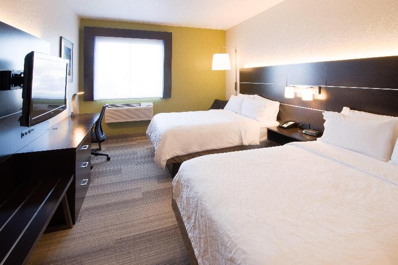 Holiday Inn Express and Suites Worthington — photo 74
