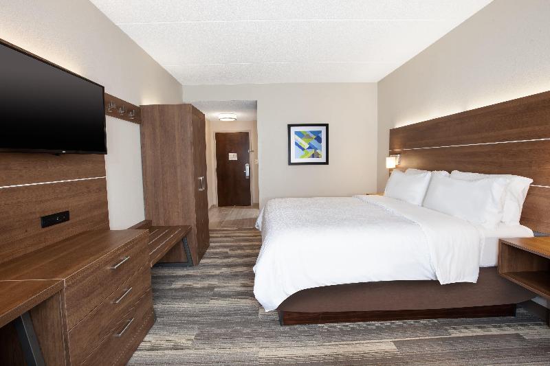 Holiday Inn Express & Suites Warrenton, an IHG image