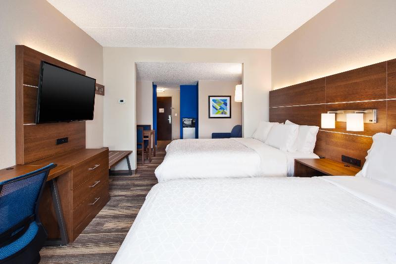 Holiday Inn Express & Suites Warrenton, an IHG image